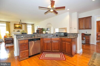 9040 Swans Creek Way, Lorton, VA 22079 - photo 6