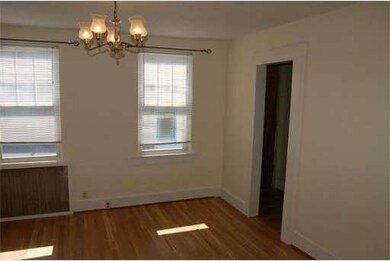 34 Mount Pleasant St, Woburn, MA 01801 - photo 7