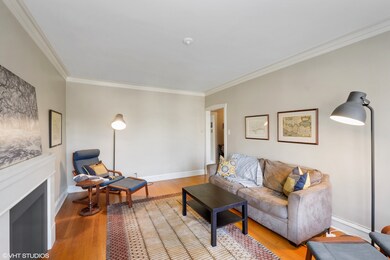 2049 W Ainslie St unit 2E, Chicago, IL 60625 - photo 4