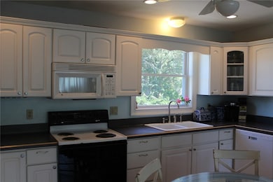 7 Cattail Dr, Westerly, RI 02891 - photo 5