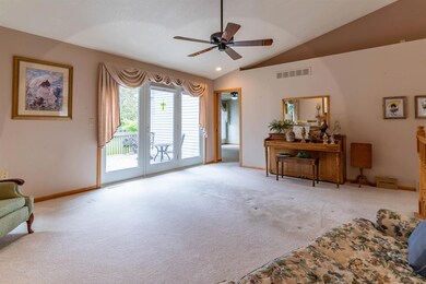 3023 Pheasant Dr unit B, Cedar Falls, IA 50613 - photo 6