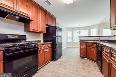 708 Winesap Ct, Hampton, GA 30228 - photo 5