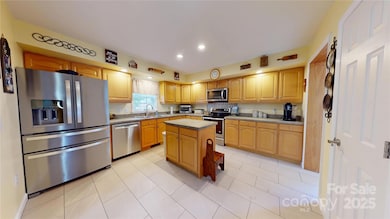 38 Char Kimber, Canton, NC 28716 - photo 7