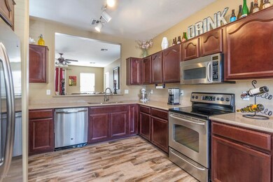 4) KITCHEN