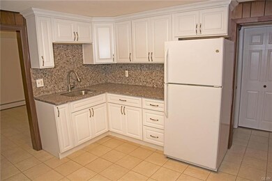 2306 N Lehigh Ave, Whitehall, PA 18052 - photo 4