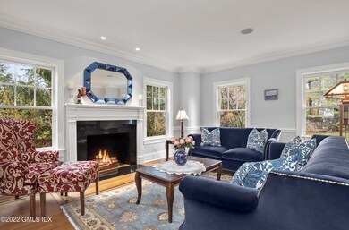 290 Riverside Ave Riverside CT-print-008