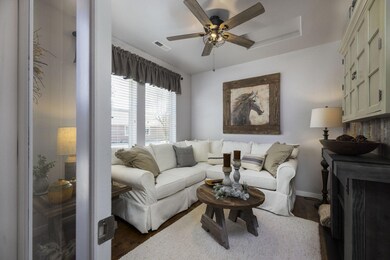 553 N Freemont St, Sisters, OR 97759 - photo 6