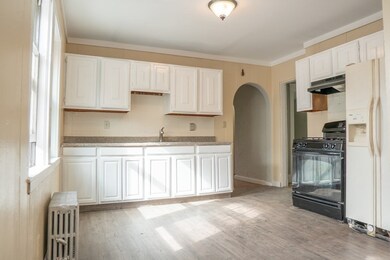 922 Canterbury St unit 1, Roslindale, MA 02131 - photo 6