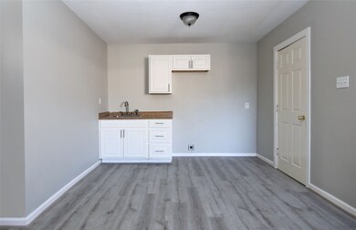 6910 Weston St unit 4, Houston, TX 77021 - photo 5