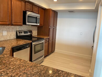 Jefferson Tower unit 1103, West Palm Beach, FL 33401 - photo 4