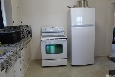 158 W Shepard St, Winnemucca, NV 89445 - photo 4