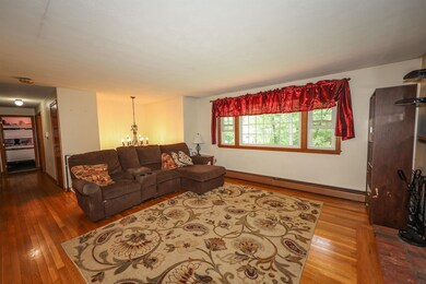8 Brookview Dr, Derry, NH 03038 - photo 5