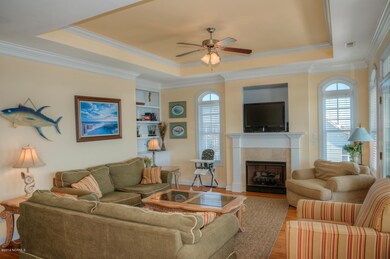 393 E 1st St-large-003-12-Living Room-15