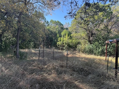 103 Valasta St, Whitney, TX 76692 - photo 2