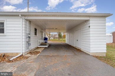 395 Twin Bridge Rd, Chambersburg, PA 17202 - photo 5