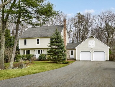 22 Hickory Cir, Holden, MA 01520 - photo 3