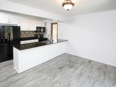 23622 Smithtown Rd, Excelsior, MN 55331 - photo 6