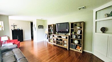 206 Willow Dr, Collinsville, IL 62234 - photo 7