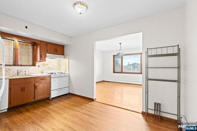 325 E Brinkerhoff Ave unit 2, Palisades Park, NJ 07650 - photo 6