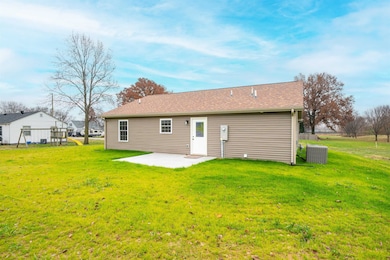 2523 E 8th St, Owensboro, KY 42303 - photo 6