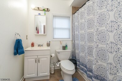 76 Mohawk Ave, Hawthorne, NJ 07506 - photo 7