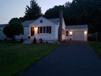 34 Macarthur Rd, Woonsocket, RI 02895 - photo 3