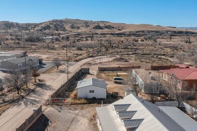 1211 Corlett Rd, Española, NM 87532 - photo 6