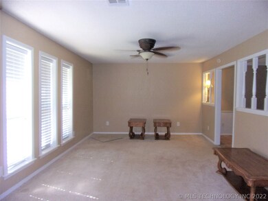 1209 N Miller Dr, Claremore, OK 74017 - photo 4