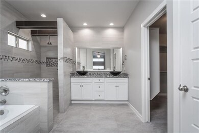 908 Muffleson St, Horizon City, TX 79928 - photo 5