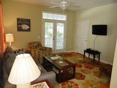 02 - Living Area