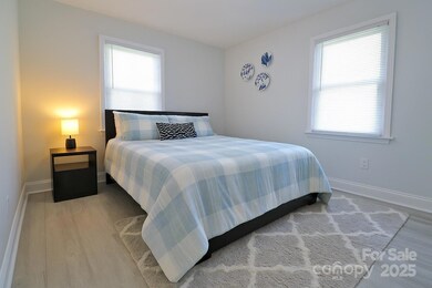 4101 Atmore St, Charlotte, NC 28205 - photo 7