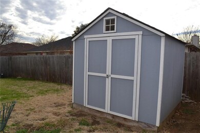 like new shed, can be used for storage or workshop