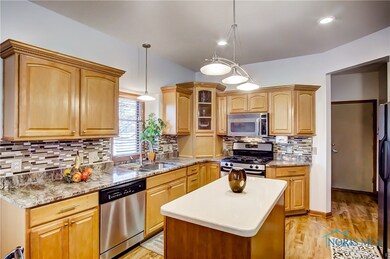 Gorgeous Kitchen with Quartz Center Island