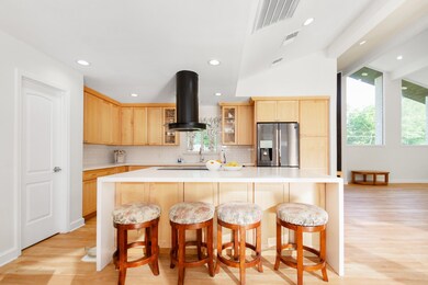 602 S Clear Creek Dr, Friendswood, TX 77546 - photo 6