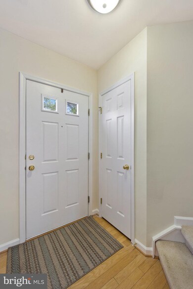 12460 Selkirk Cir, Bristow, VA 20136 - photo 5