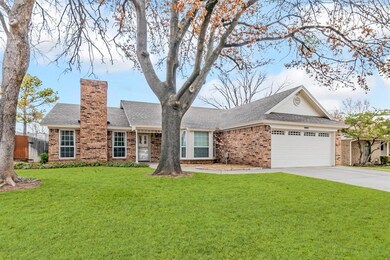 1401 Circle Ln, Bedford, TX 76022 - photo 2