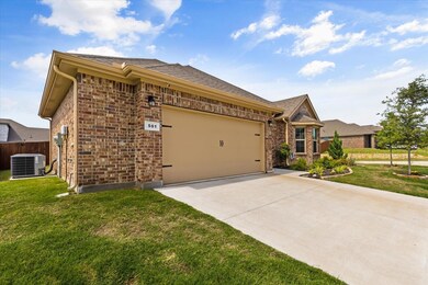 501 Smart Strike Trail, Granbury, TX 76049 - photo 2