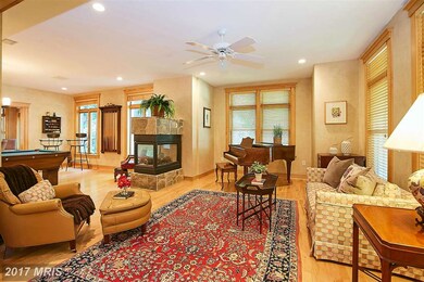 2113 Woodford Rd, Vienna, VA 22182 - photo 7