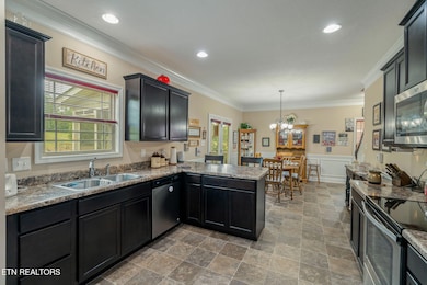 14-web-or-mls-262 Twilight Blvd-15