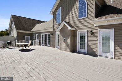 3755 Maplecrest Dr, Knoxville, MD 21758 - photo 4