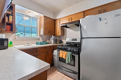 5803 Glenhollow Path, Austin, TX 78745 - photo 6