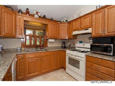 UPDATED KITCHEN W/ GRANITE