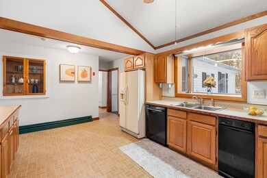 337 Sterling Rd, Lancaster, MA 01523 - photo 4