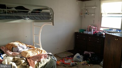 1046 Foxwood Ln, Essex, MD 21221 - photo 7