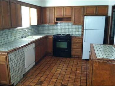 1734 Balsamridge Rd, Columbus, OH 43229 - photo 4