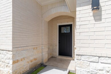 978 Ellington St, Houston, TX 77088 - photo 4