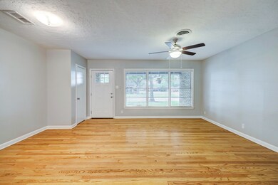 5013 Verdome Ln, Houston, TX 77092 - photo 6