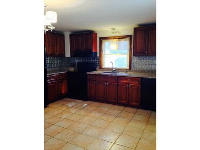 64 Huxley Ave, Providence, RI 02908 - photo 4