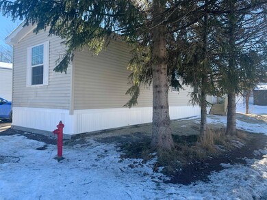 51 Columbia Dr, New Market, NH 03857 - photo 2