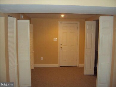 6901 Canyon Dr, Capitol Heights, MD 20743 - photo 4